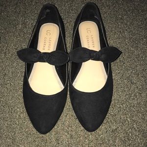 Black Bow Flats